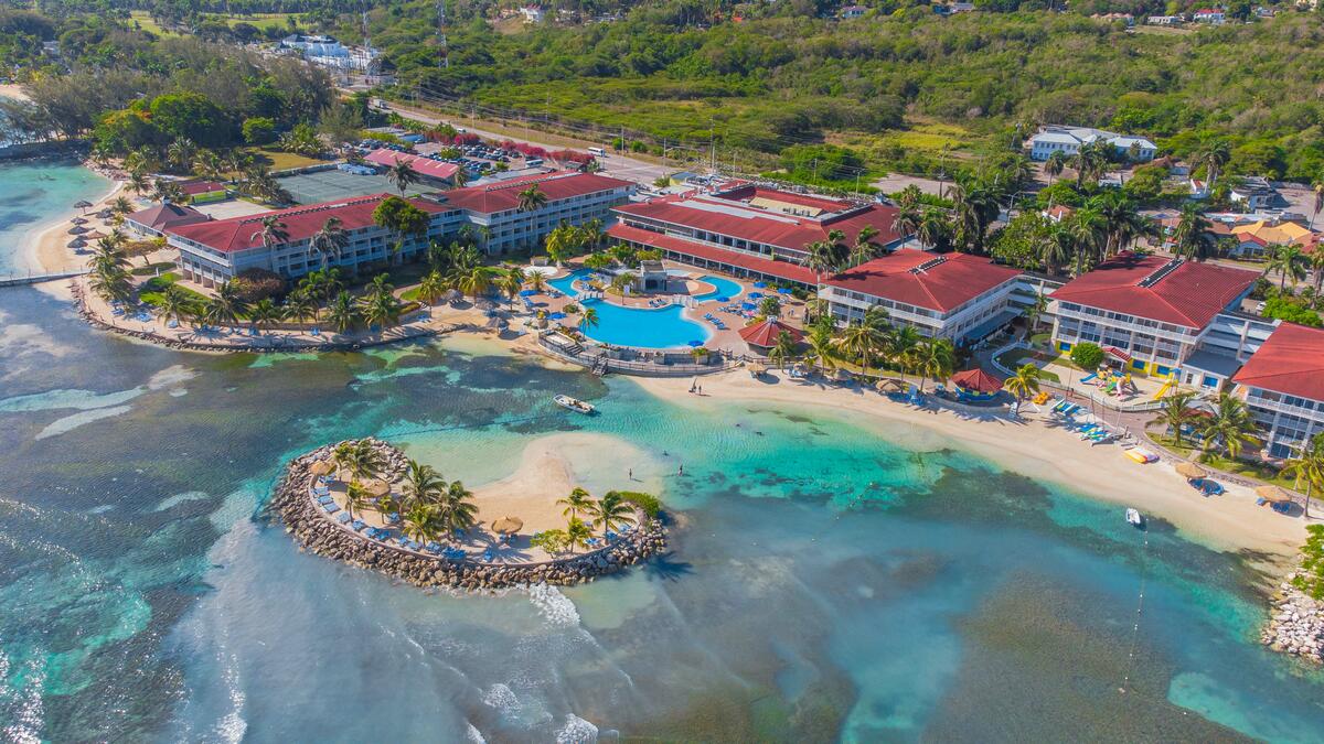 Holiday Inn Resort Montego Bay - All Inclusive Vacations Store