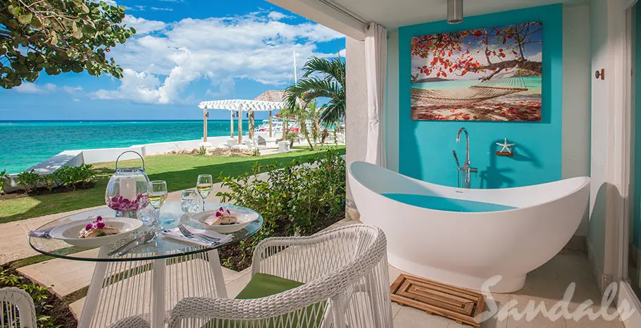 Oceanfront Honeymoon Walkout Club Level Room w Patio Tranquility Soaking Tub 2 of 4