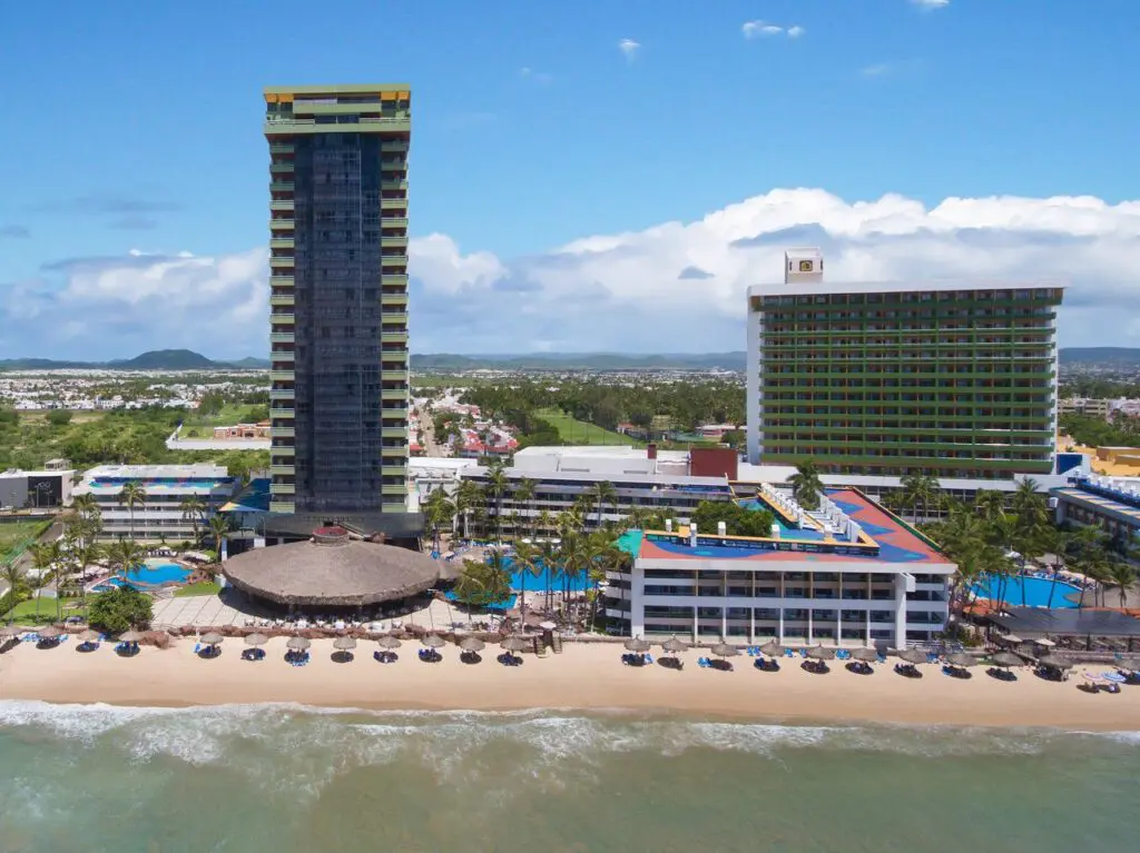 El Cid El Moro Beach Hotel_beach aerial view