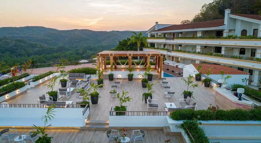 Park Royal Beach Huatulco_common area