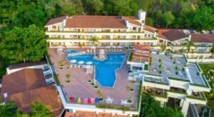 Park Royal Beach Huatulco facade