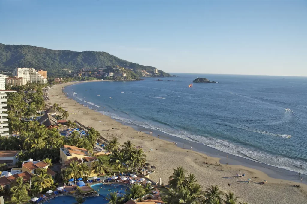 Park Royal Beach Ixtapa_aerial view of beach