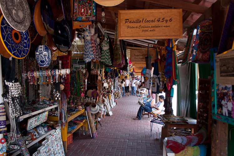 city-tour-of-ixtapa-zihuatanejo-and-shopping