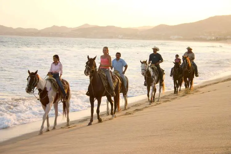 zihuatanejo-horseback-riding-at-playa-larga-0