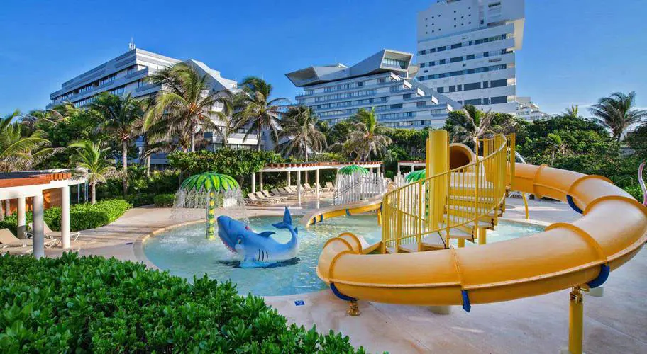 Park Royal Beach Cancun Hotel _Water Park 2